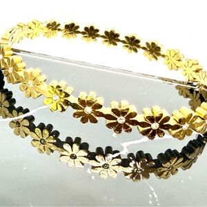 Goldfilled  Floral Bangle Bracelet